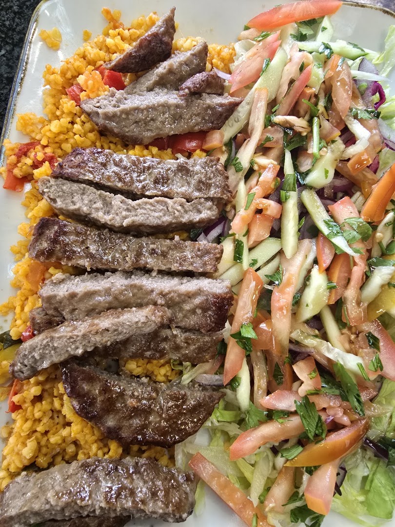TIRANA&M&K TURKİSH KEBAP PIZZA GRILL