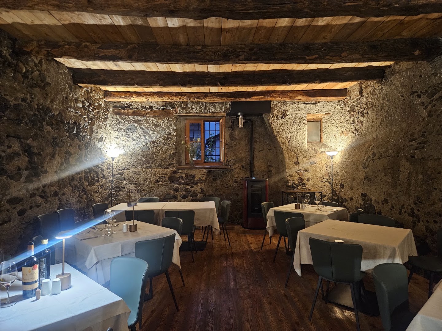 Tirano Vineria Carin