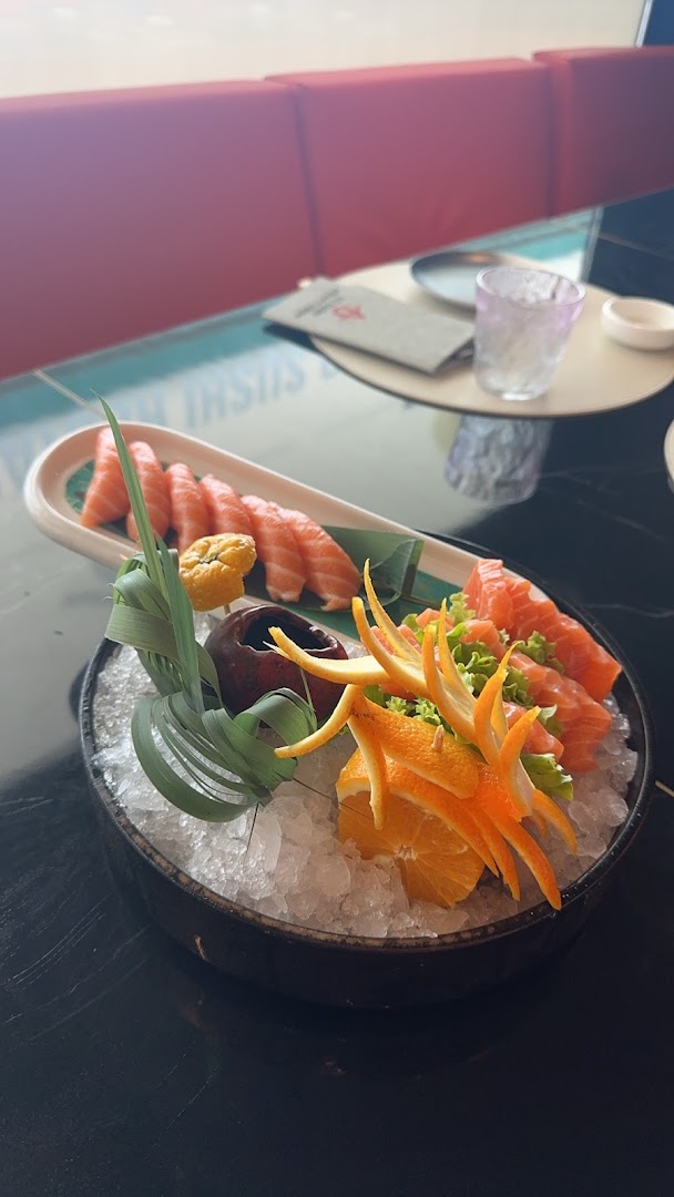 TO SUSHI RESTAURANT