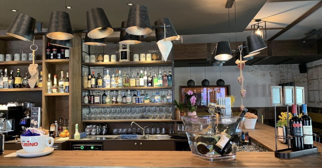 Tobacco Inn