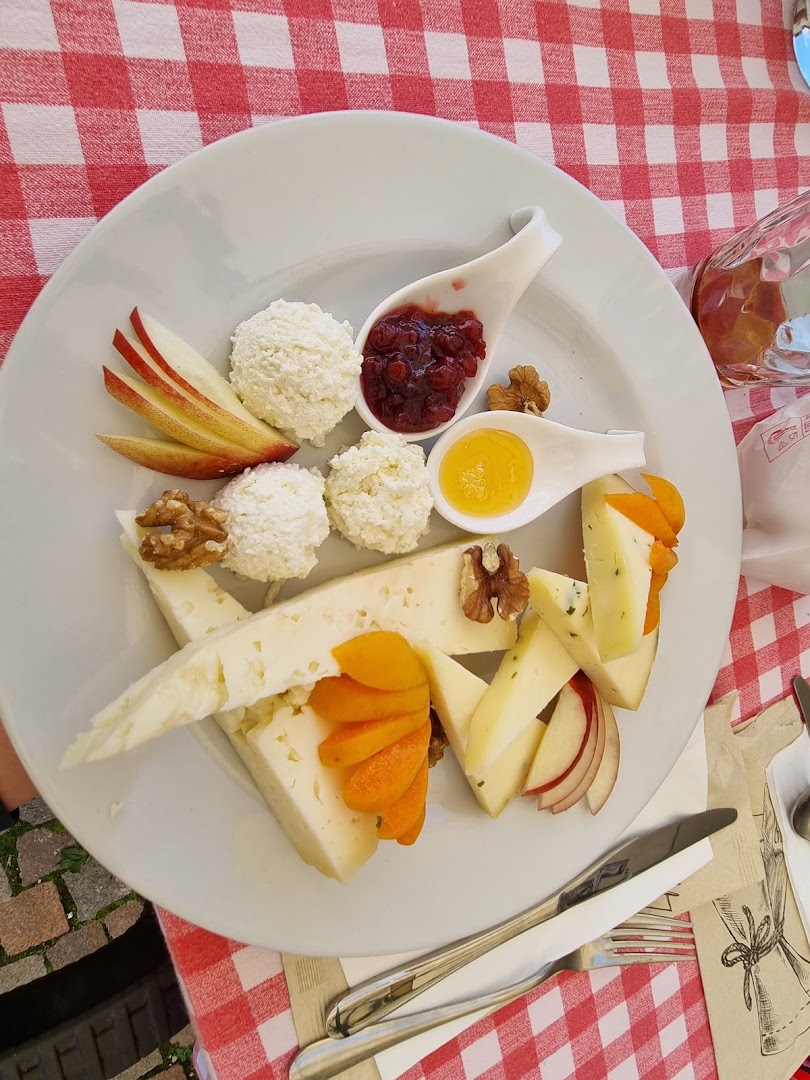 Tobia Ristorante, Pizzeria e Bar