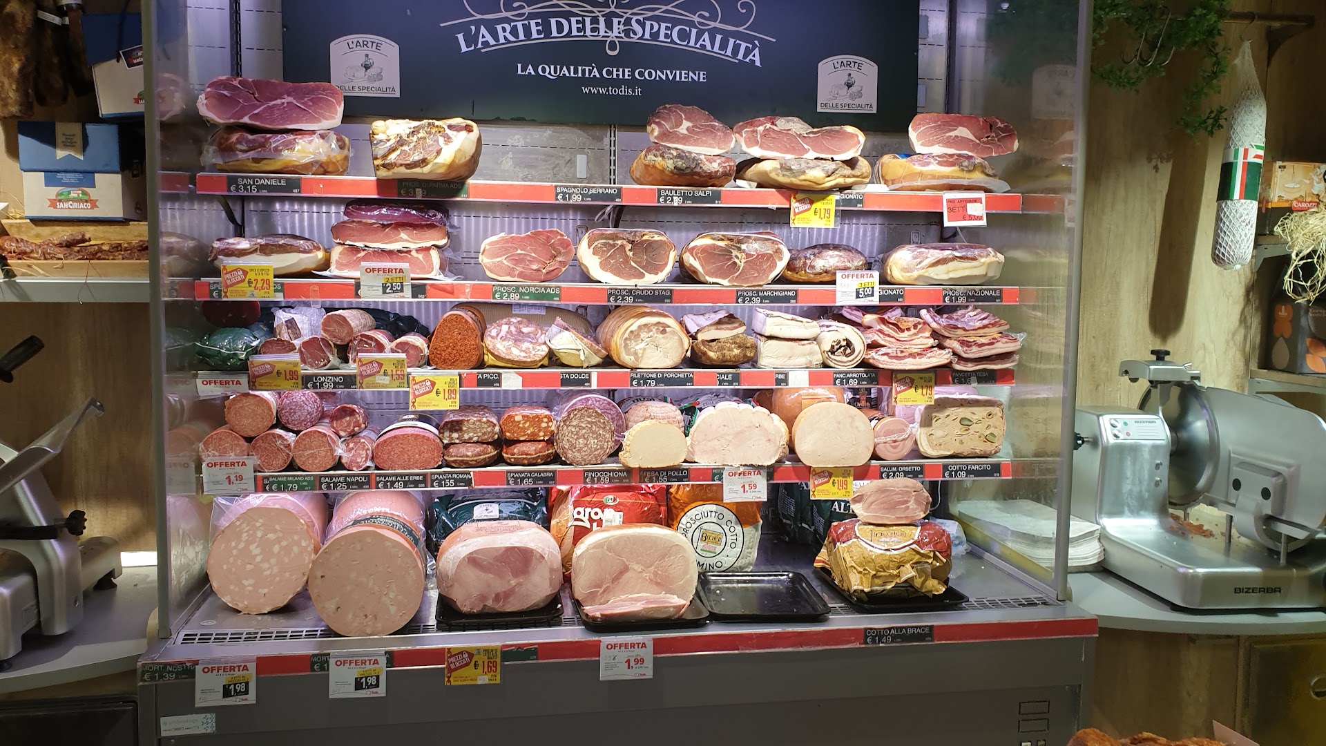 Todis - Supermercato (Terracina - via Appia)