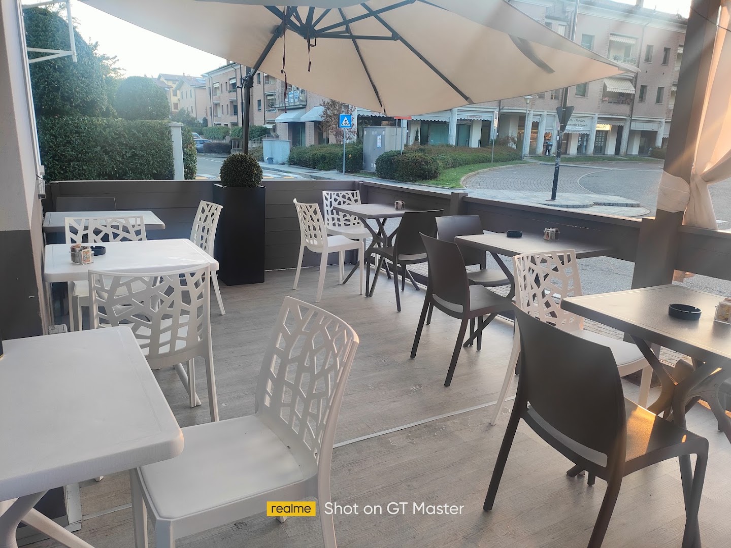 Tóla Dolsa Café