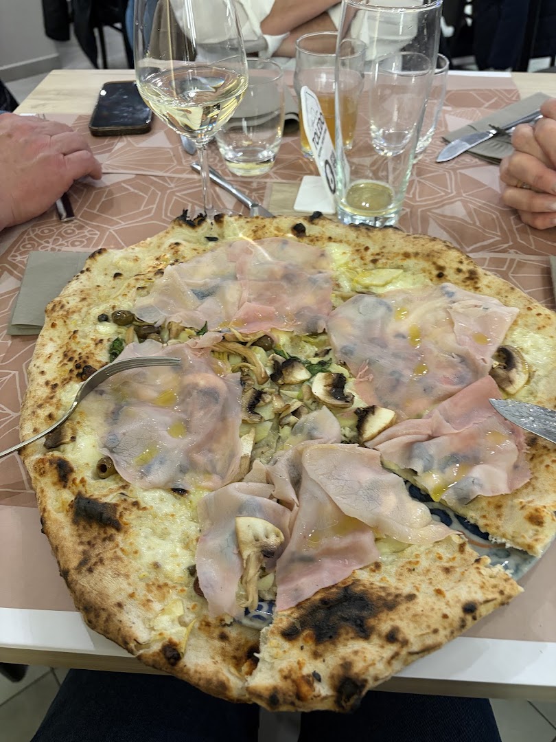 Toledo Pizzeria Napoletana