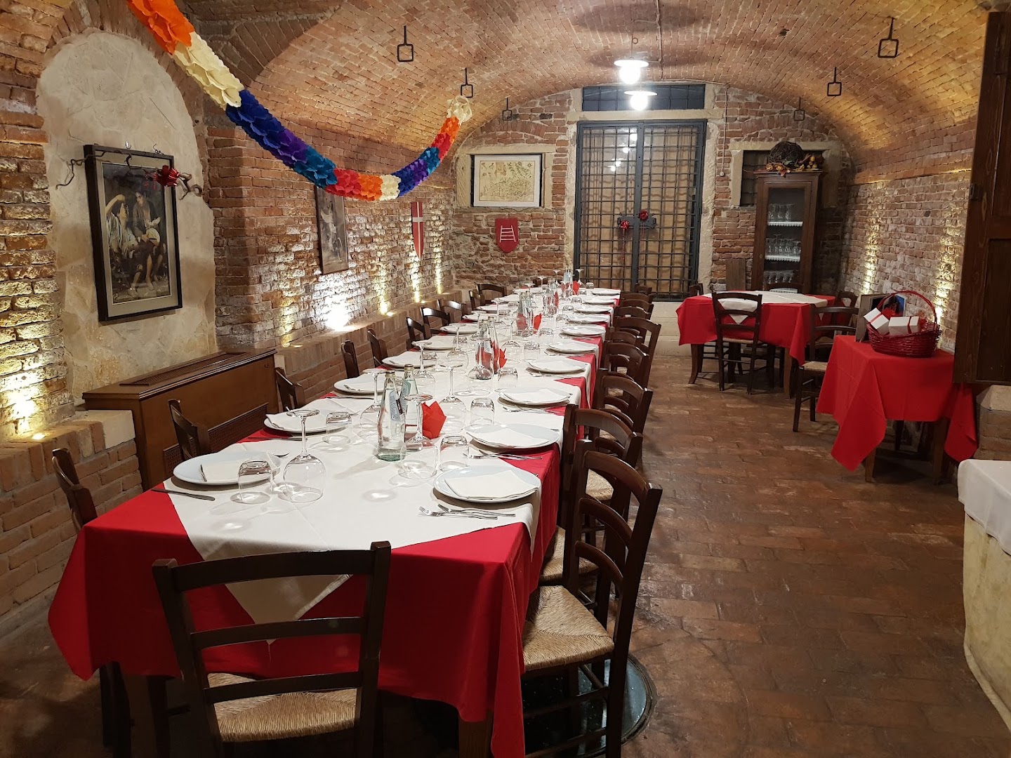 Tomanin (Enoteca e Caffetteria)