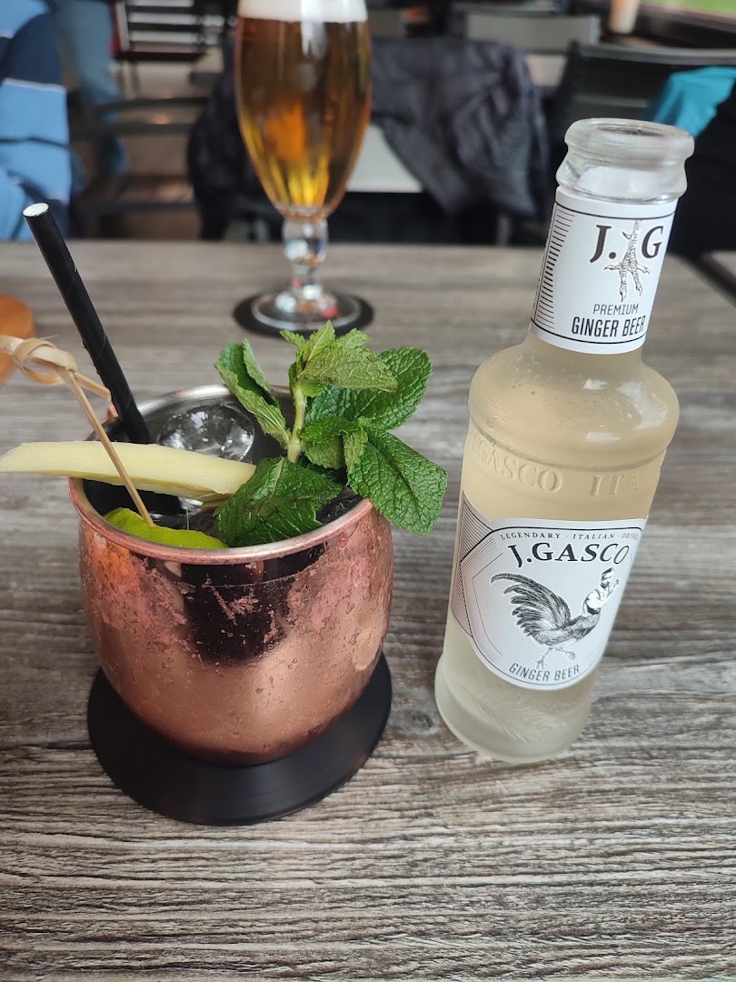 Tom’s Bar
