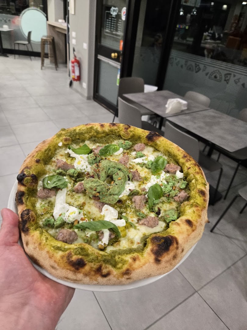 Tony's Pizza