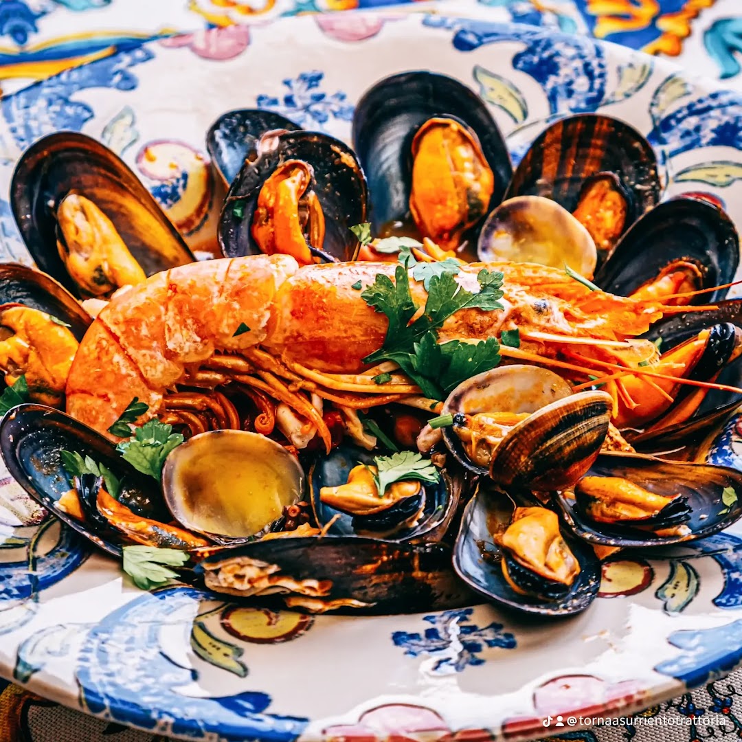 Torna a Surriento Trattoria Pizzeria, Sorrento