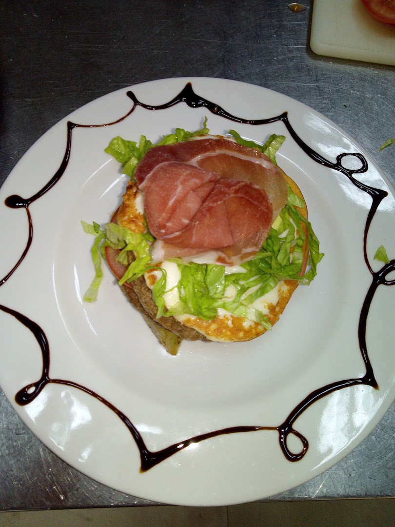 Torti's Bar
