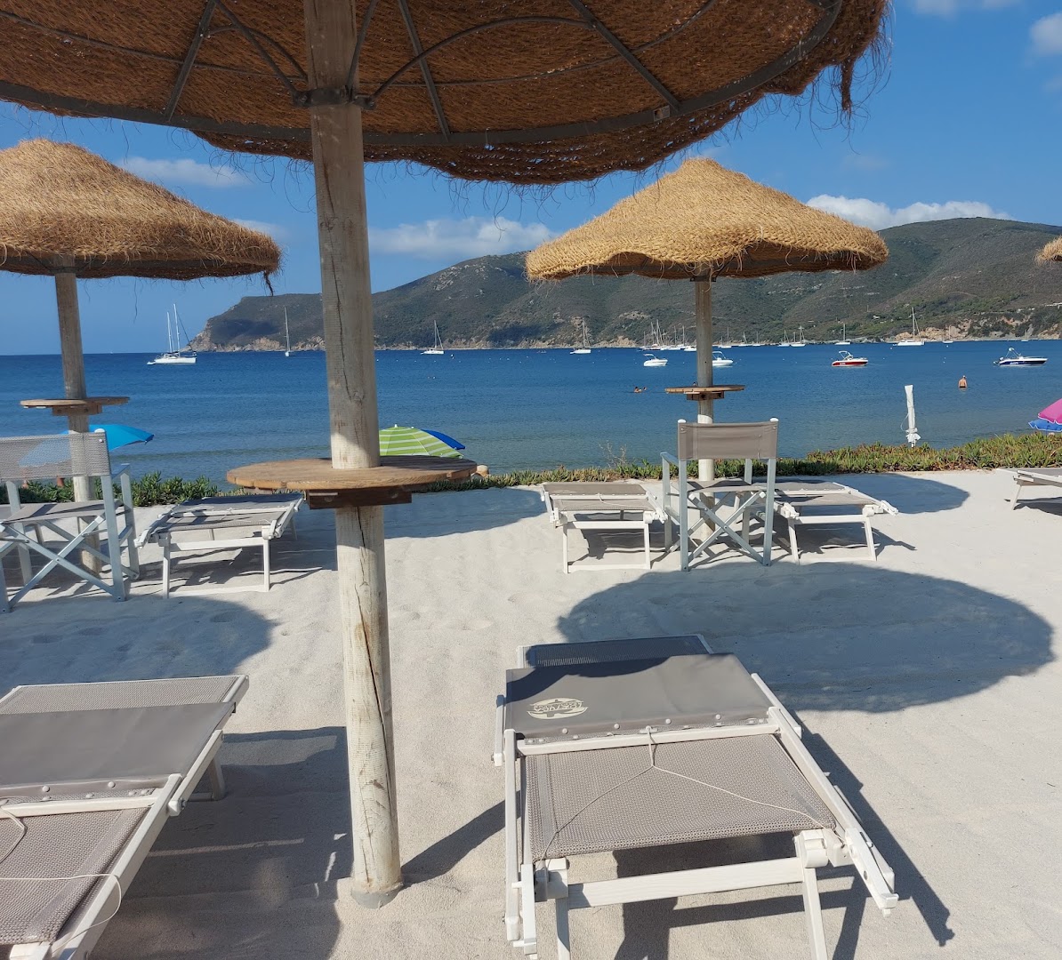 Tortuga Beach Club