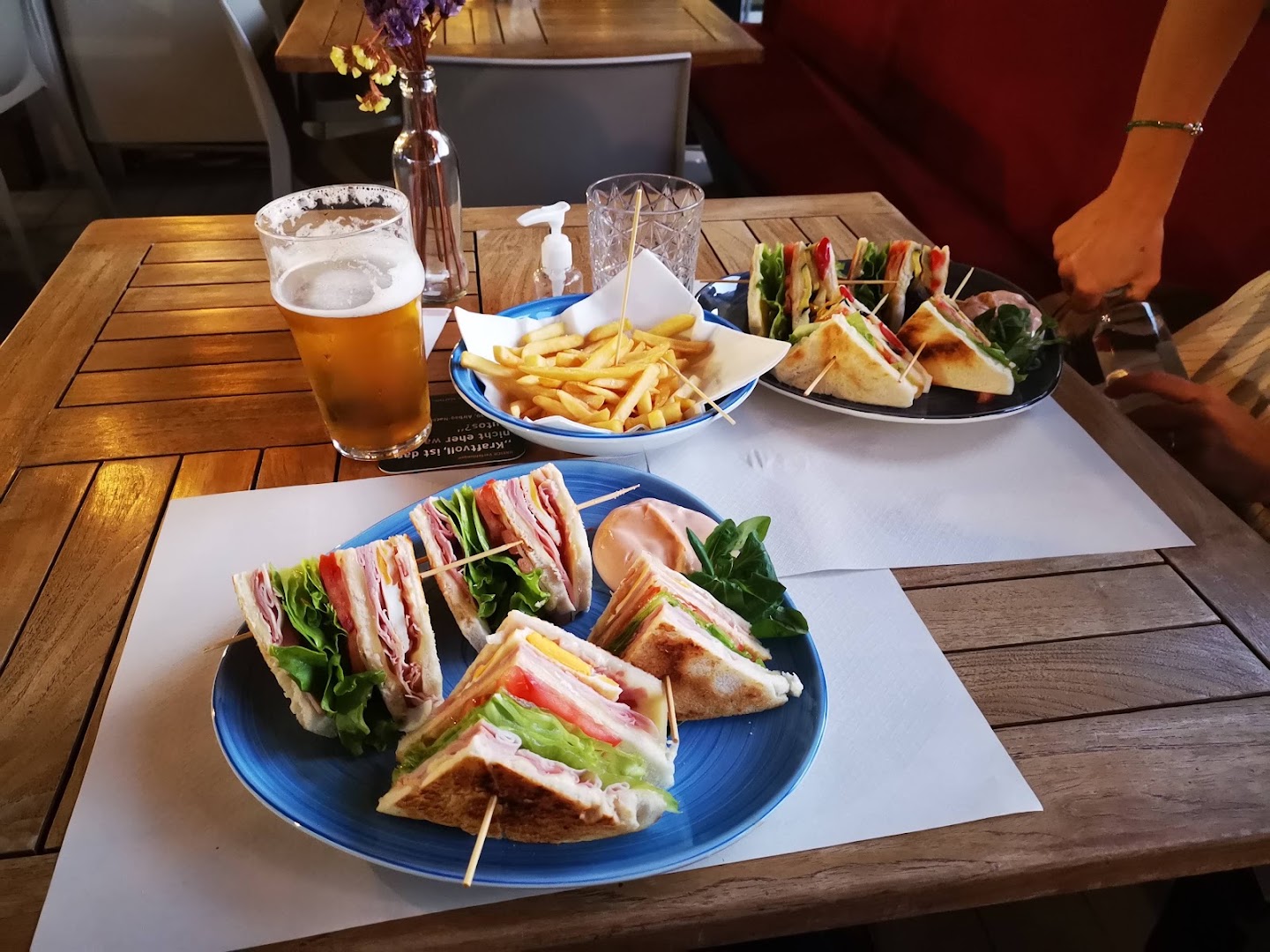 Tortugas Pub