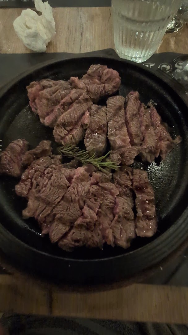 Tosto Pizza e Steakhouse