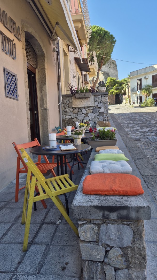 Totu' Sotto le Mura