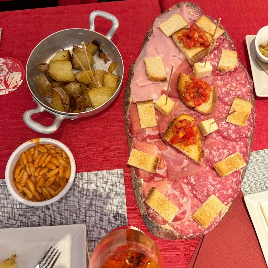 Touring Cafè Restaurant