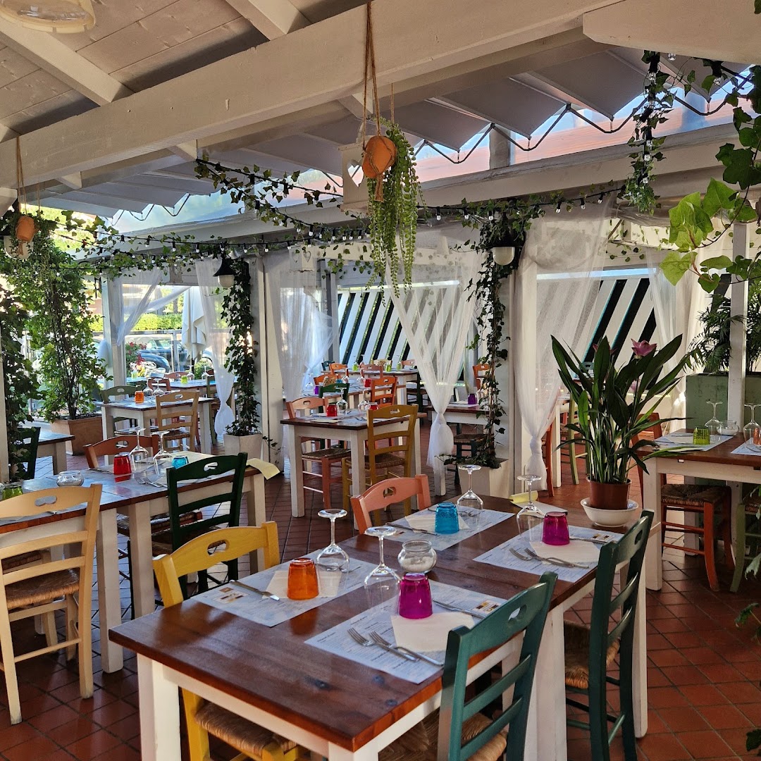 Touring • Trattoria da Anna & Roberto