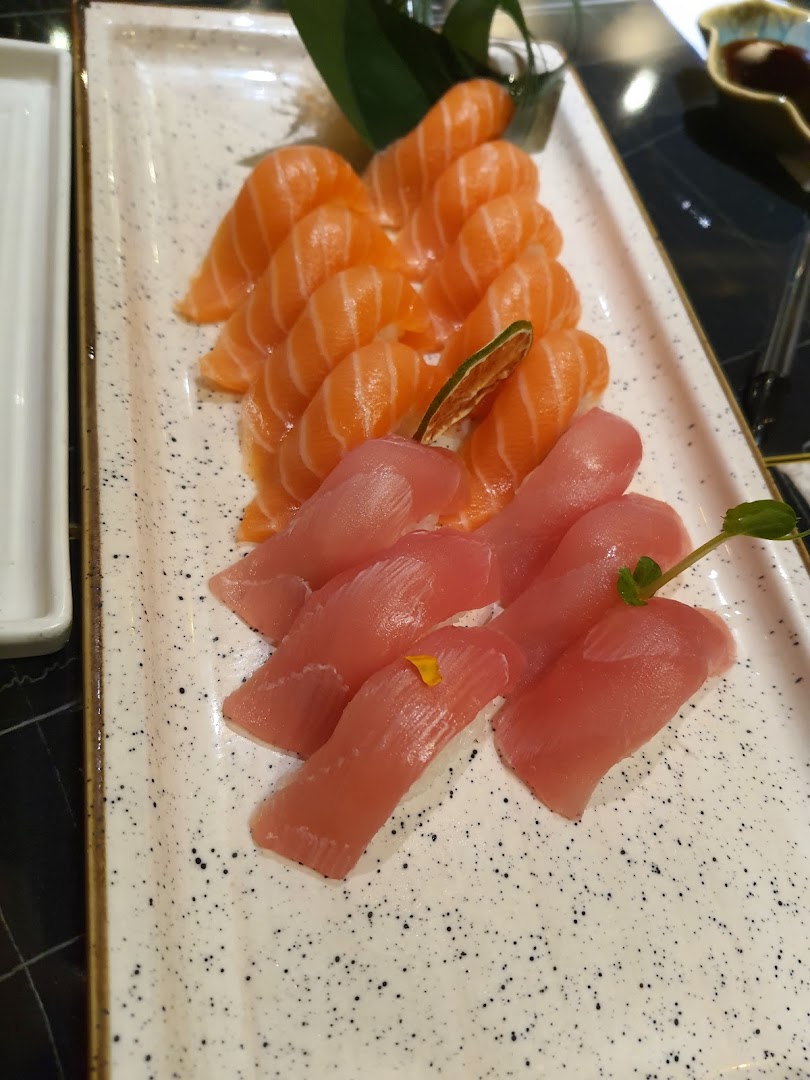 Toyama Sushi Milano, Milano