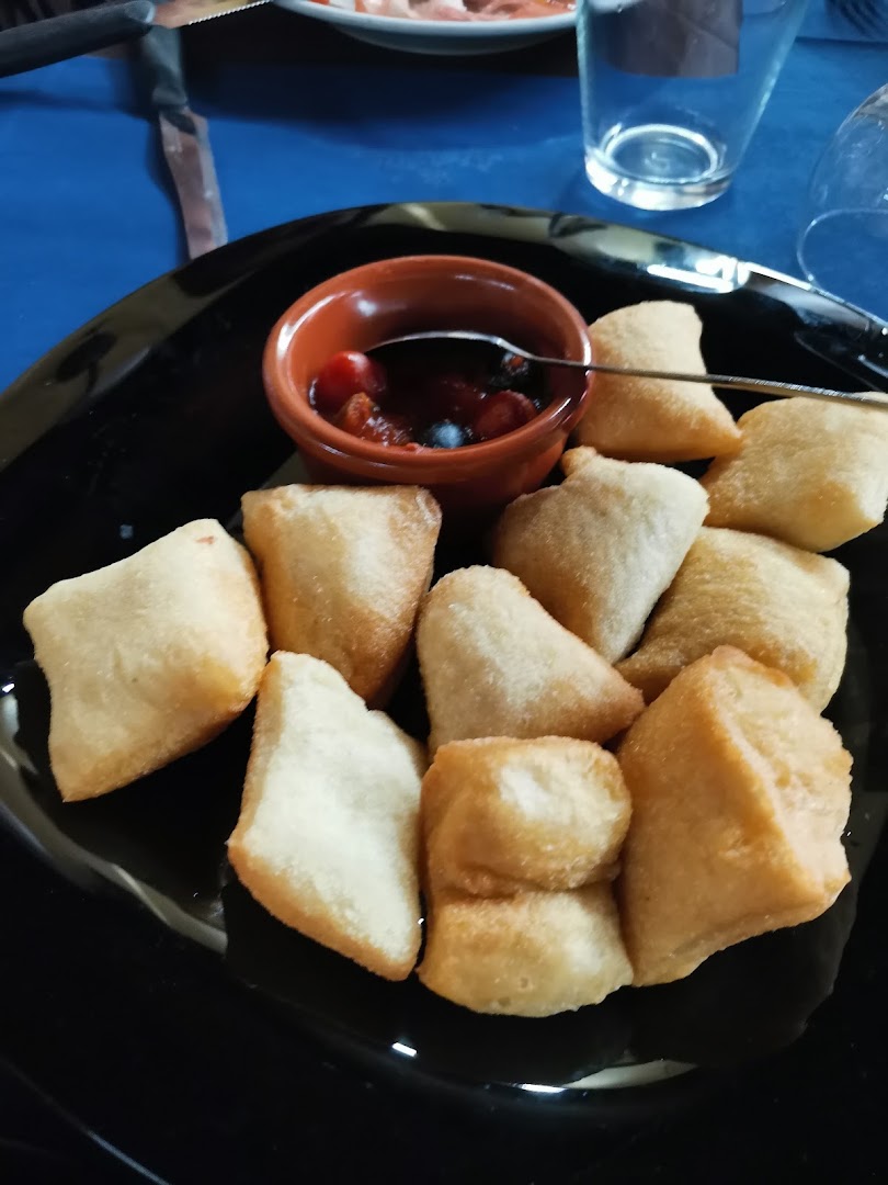 Tratto Pub Little Christin
