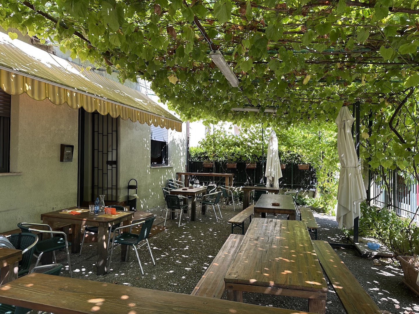 TRATTORIA AL DADO