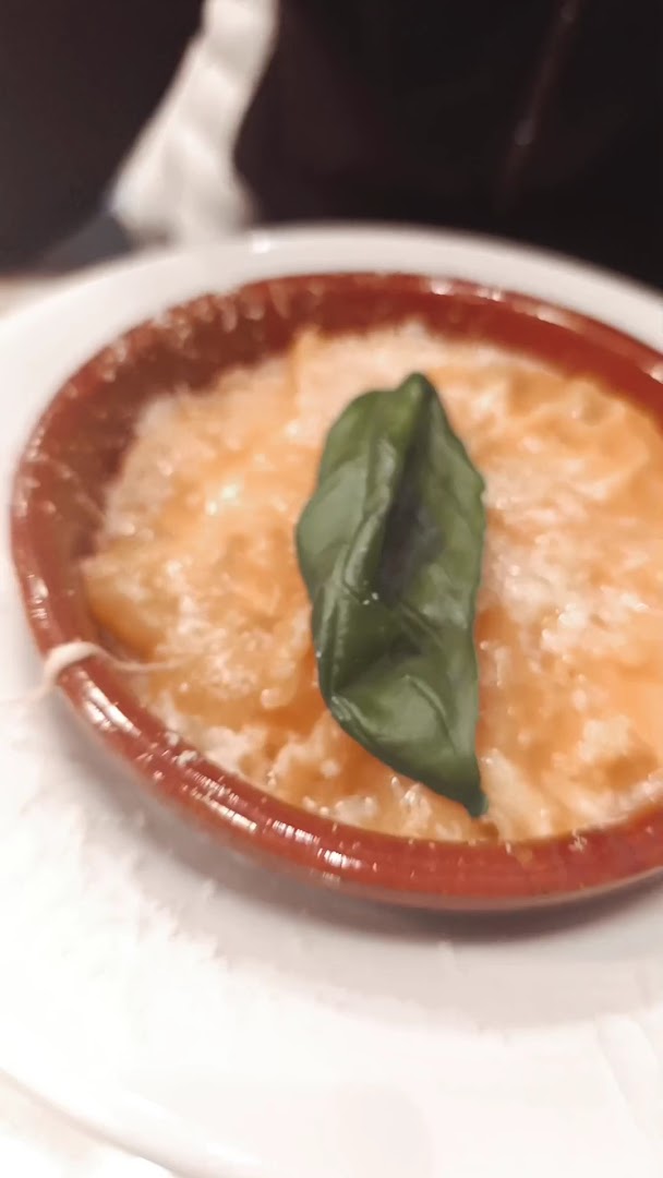 Trattoria canta napoli