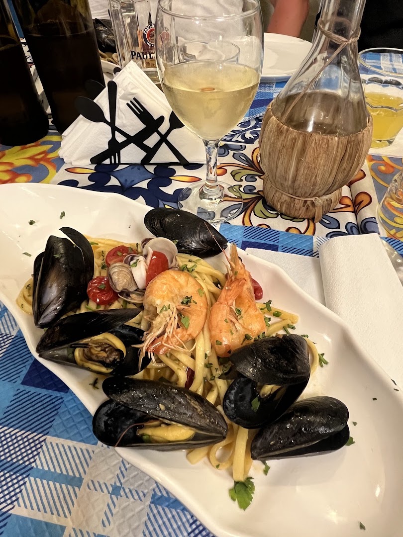 Trattoria canta napoli