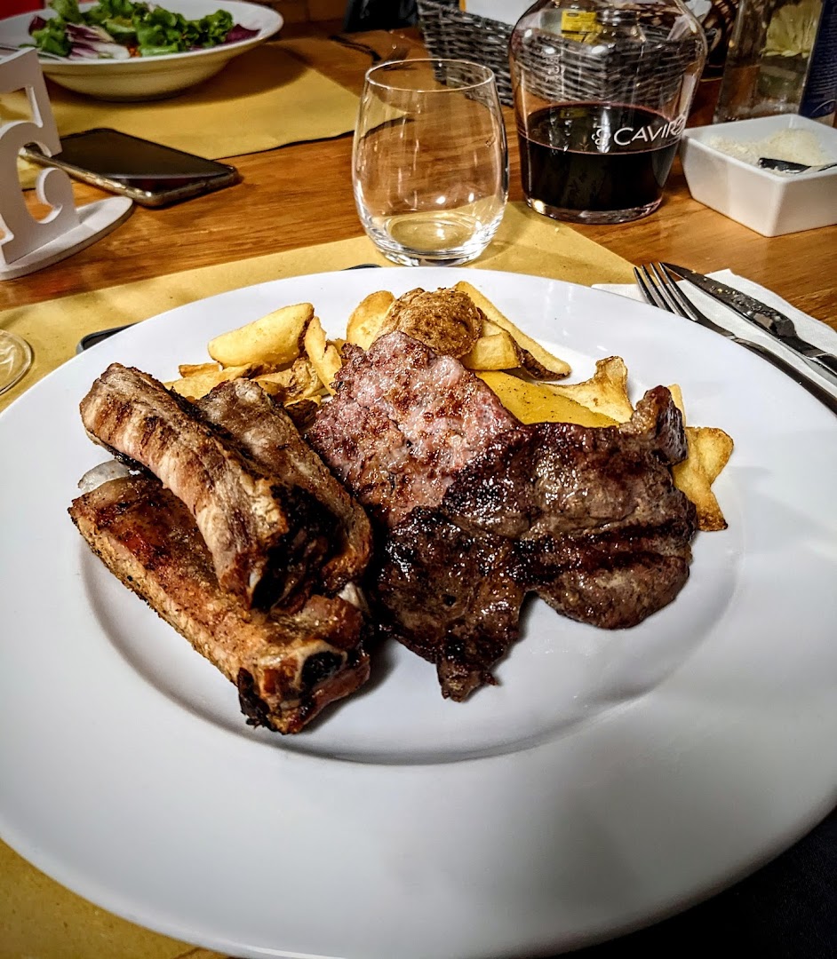 Trattoria Casa De Tuti