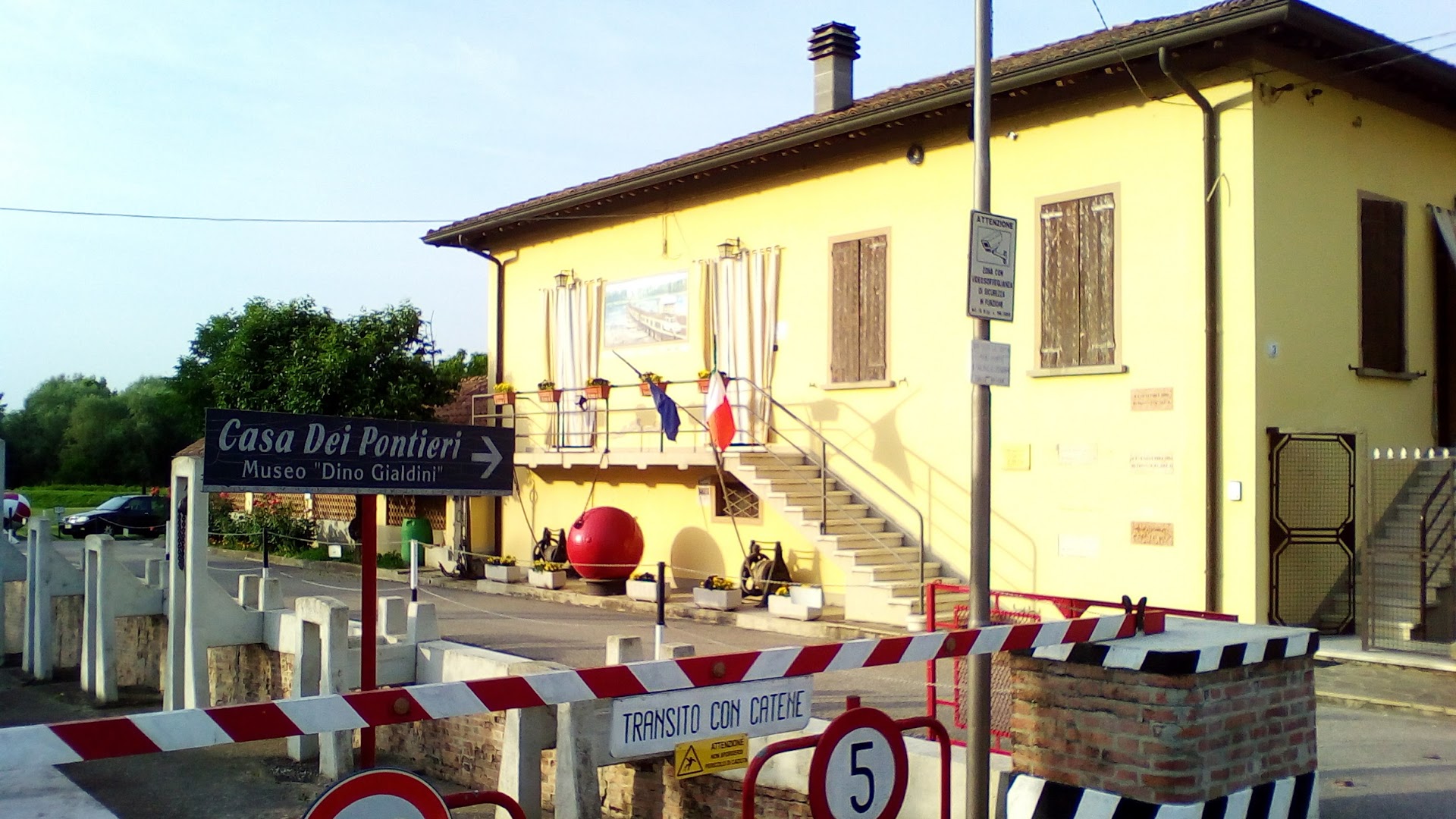 Trattoria Del Pesce Albergo del Po Osteria al Ponte museo dei pontieri