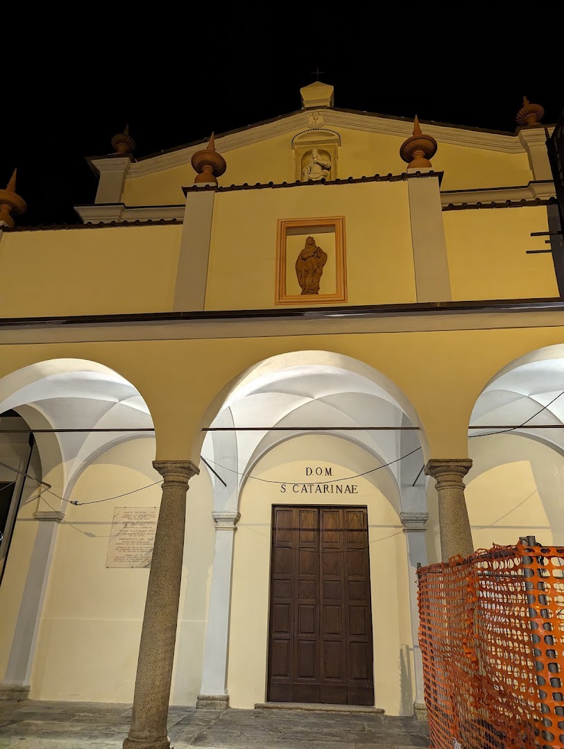 trattoria dell'amicizia, osteria, ristorante locale, tradizionale, cibo italiano.