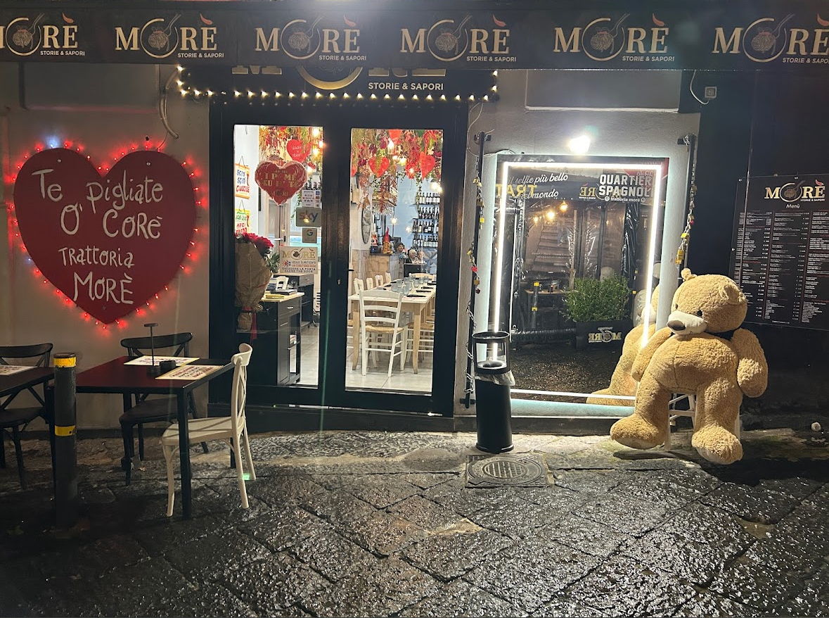 Trattoria e Pizzeria Morè - la trattoria più romantica di Napoli