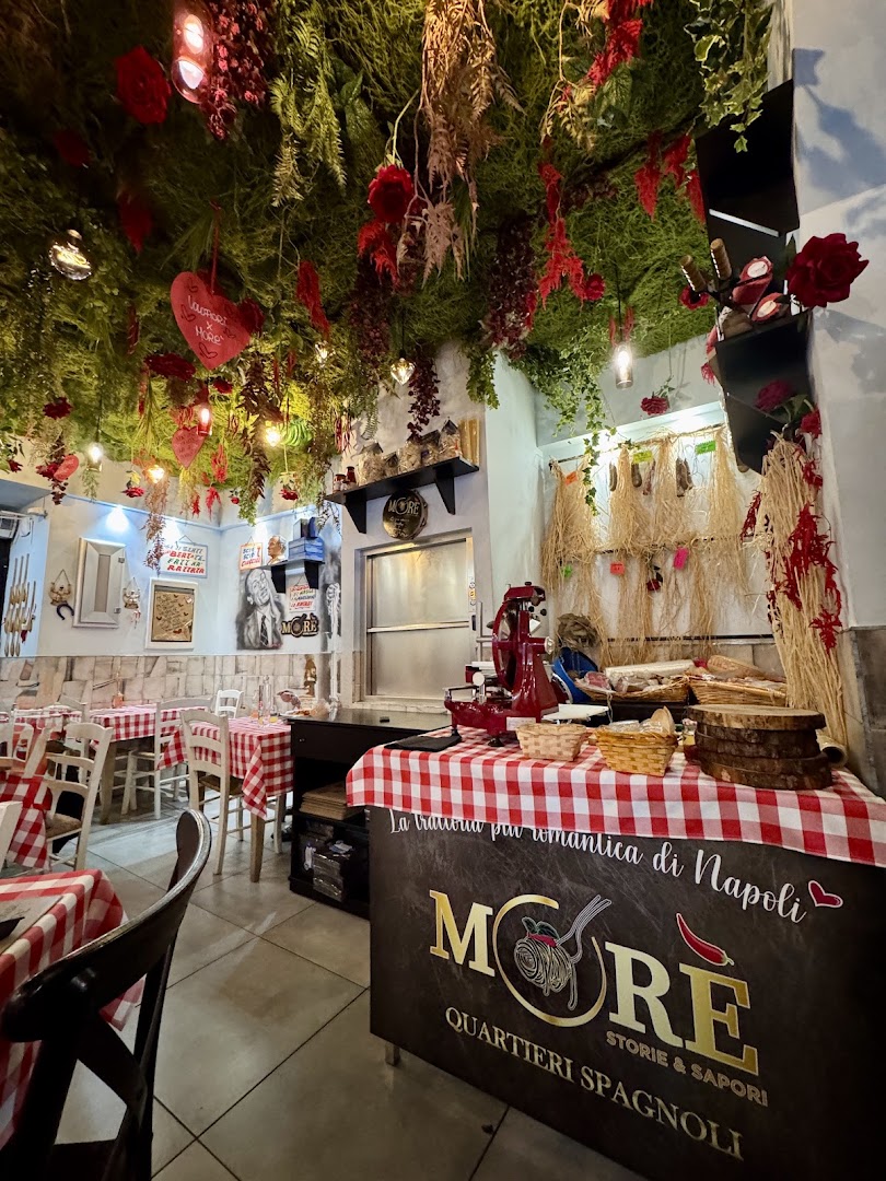 Trattoria e Pizzeria Morè - la trattoria più romantica di Napoli