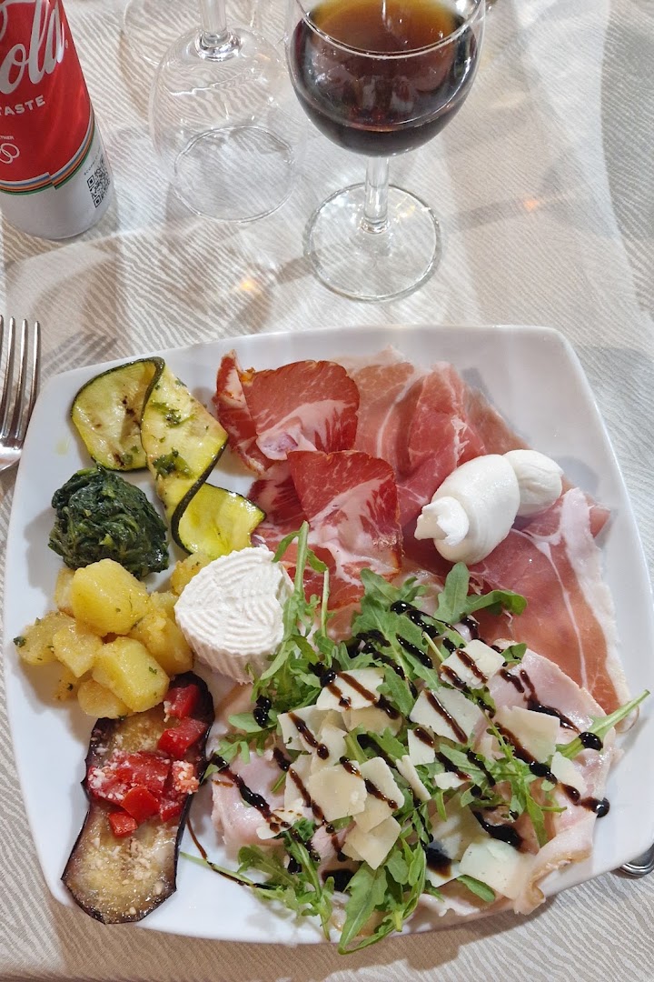Trattoria - Ippoturismo - La Fattoria del Conte