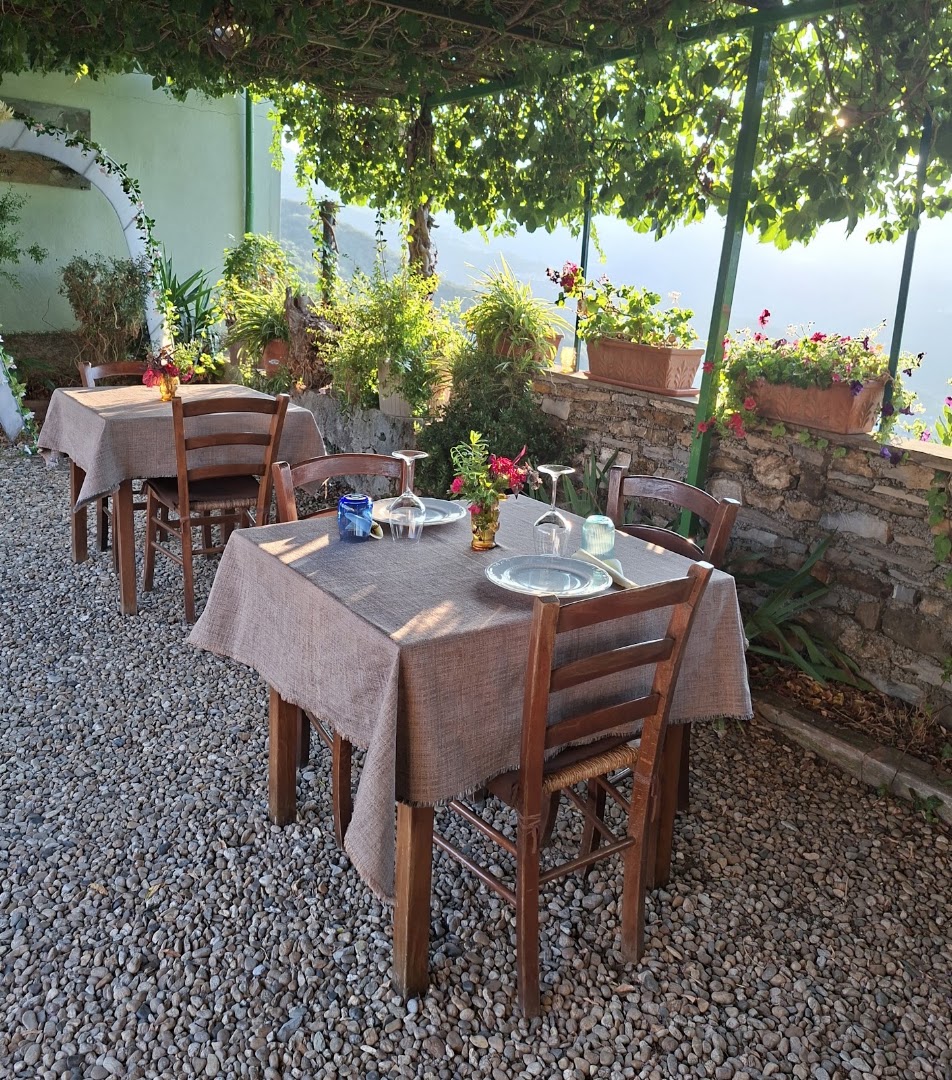 Trattoria La Locandiera