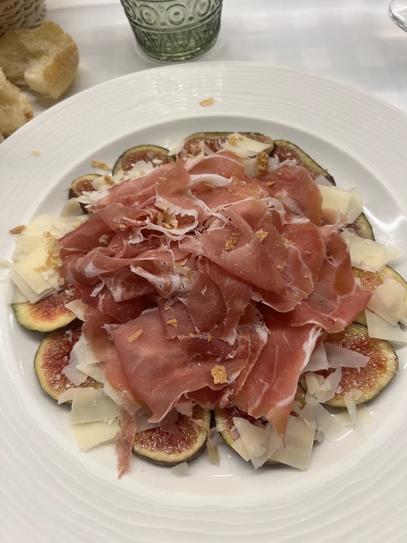 Trattoria Piazza Mercato