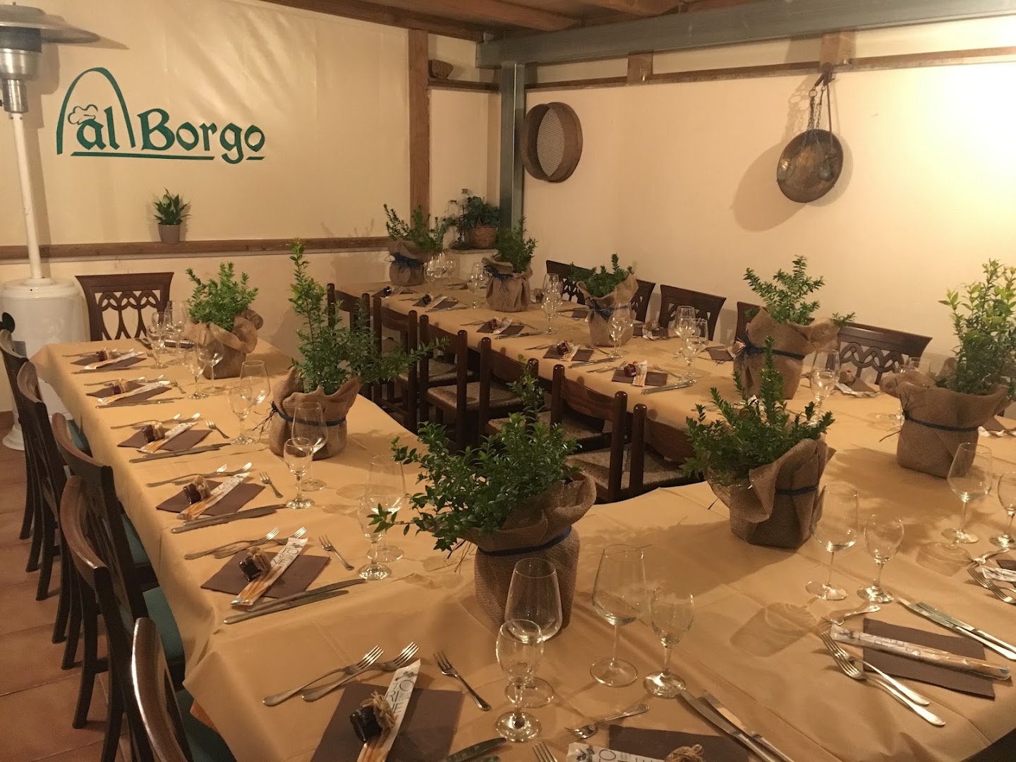 Trattoria-Pizzeria ''AL BORGO''