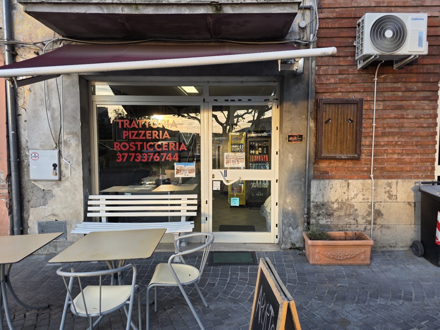 Trattoria Pizzeria Bonaparte, Canino