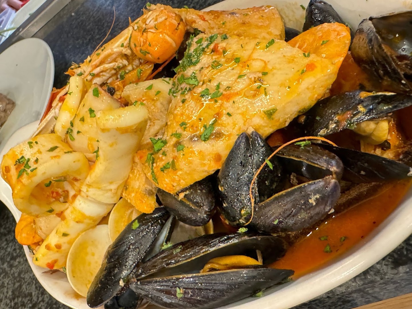 Trattoria & Pizzeria LA LAMPARA Portoferraio Pizza NAPOLETANA RISTORANTE DI PESCE anche senza GLUTINE e DA ASPORTO all'Elba