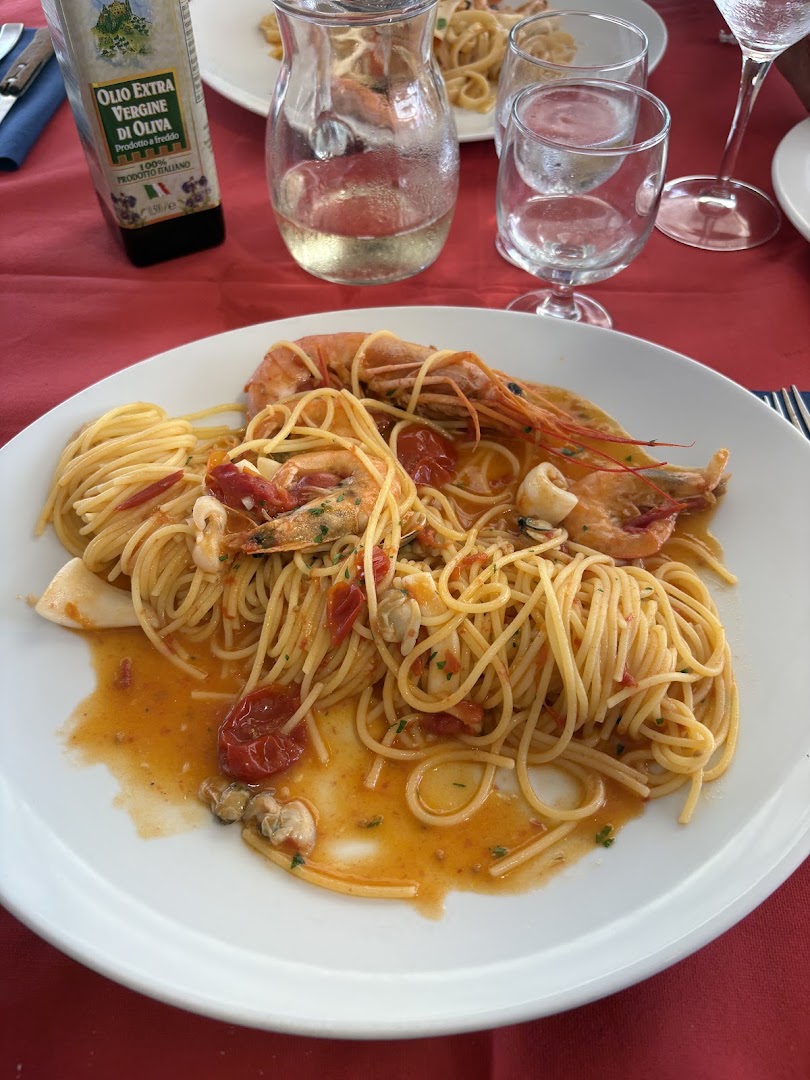 Trattoria & Pizzeria LA LAMPARA Portoferraio Pizza NAPOLETANA RISTORANTE DI PESCE anche senza GLUTINE e DA ASPORTO all'Elba