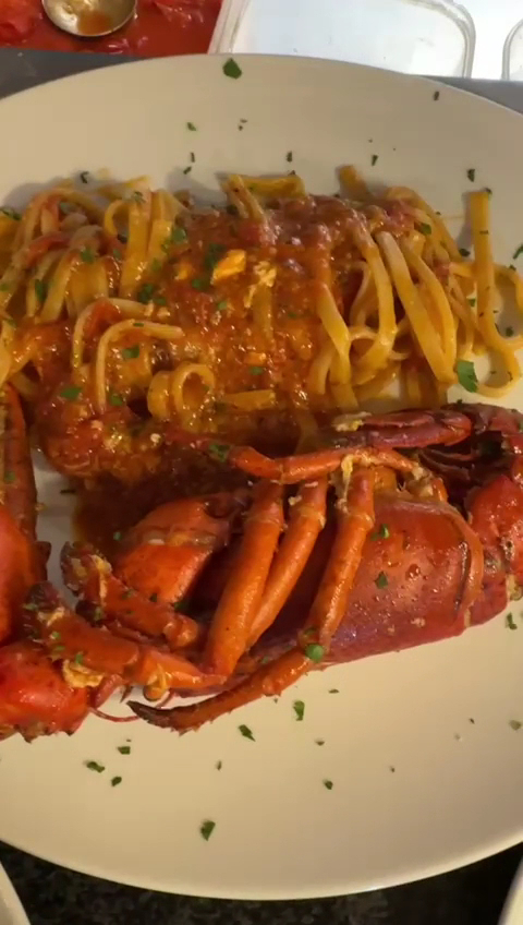 Trattoria & Pizzeria LA LAMPARA Portoferraio Pizza NAPOLETANA RISTORANTE DI PESCE anche senza GLUTINE e DA ASPORTO all'Elba