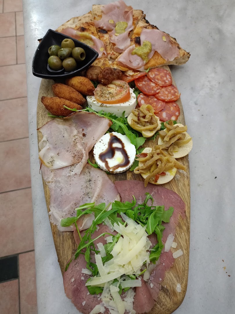 Trattoria Pizzeria La Strettula
