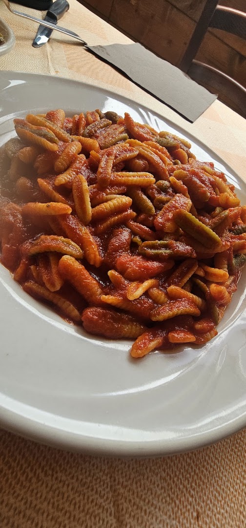 Trattoria- Ristorante- Bisteccheria- Bar- Tabacchi- Santorgiu