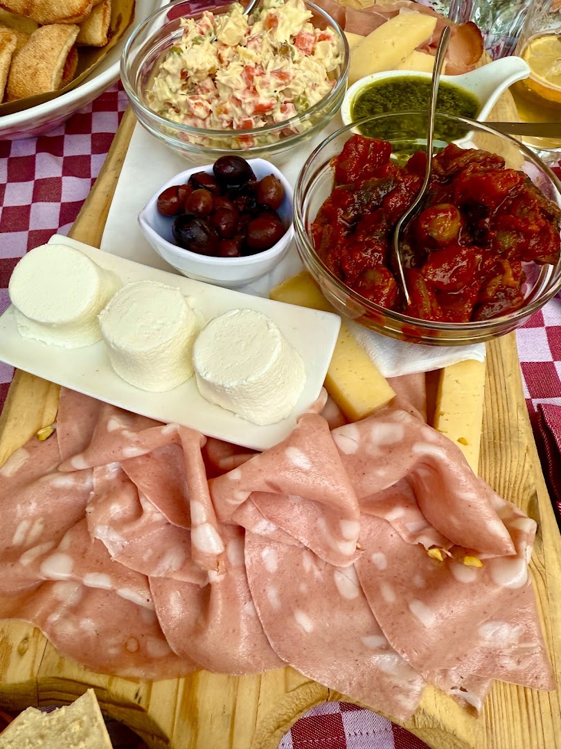 Trattoria Paesana