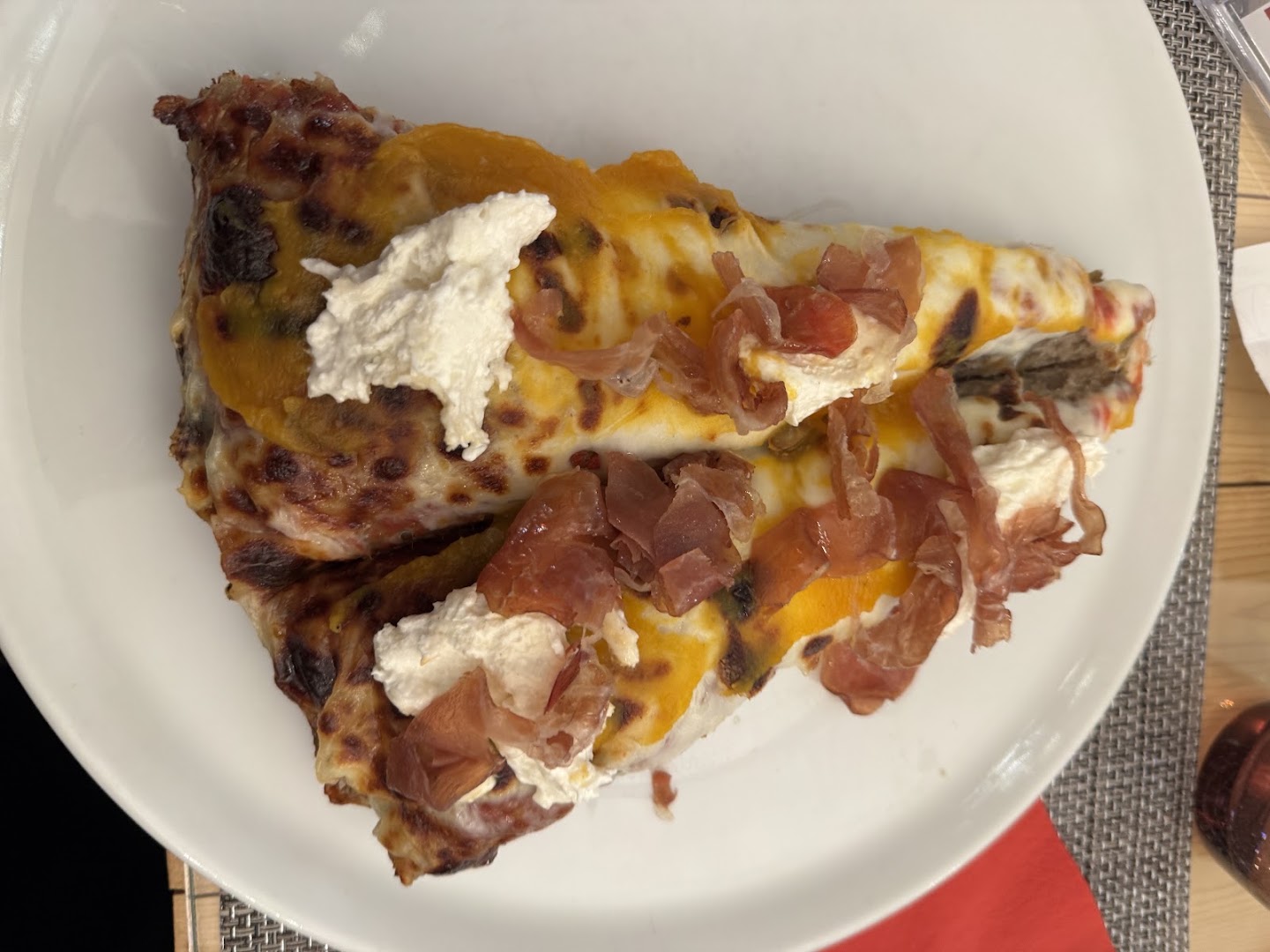 183 Pizza con Cucina
