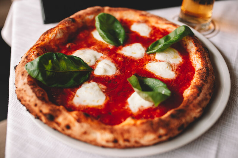 Tre Fratelli Kebab Grill pizza