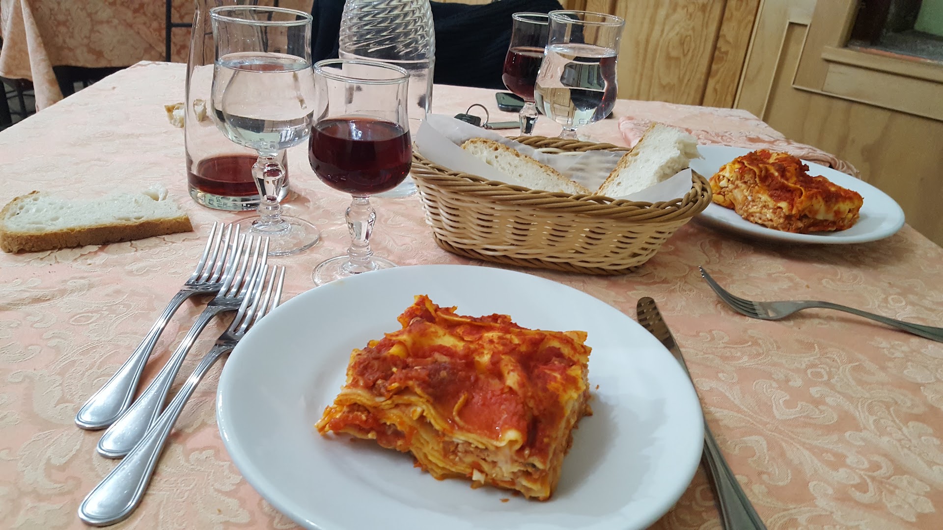 Tre Monti Osteria Bar Tabacchi B&B