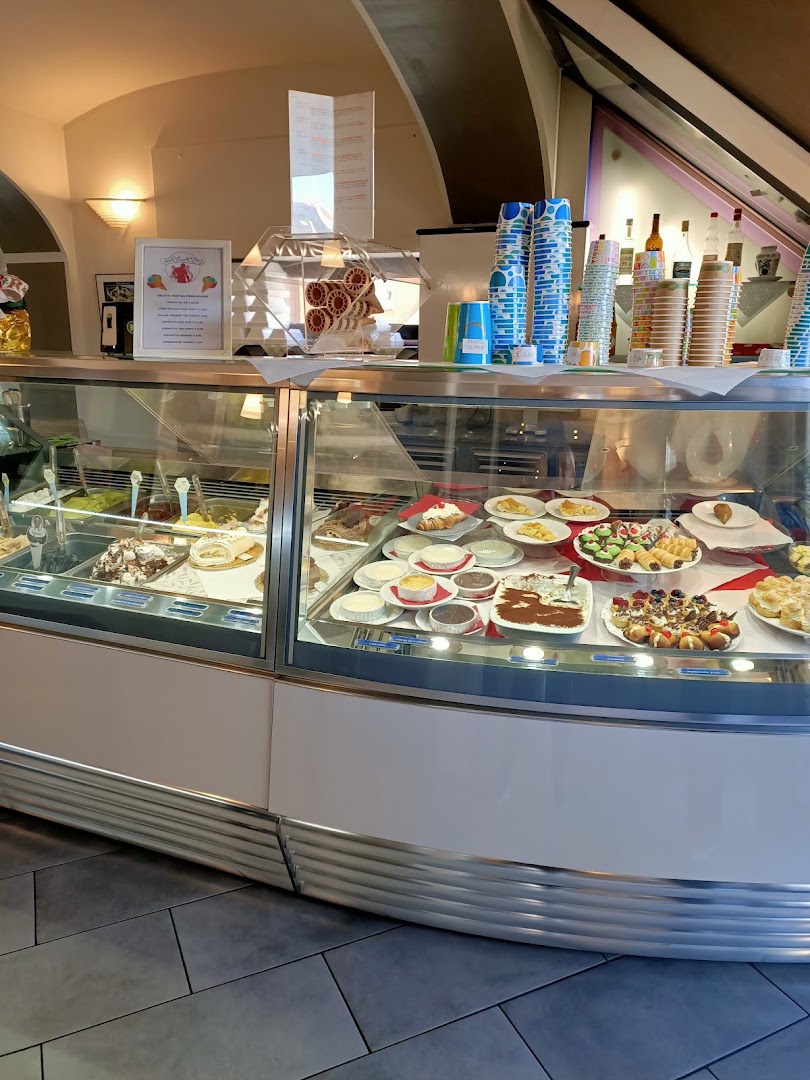 Trendy Cremeria American Bar Pizzeria