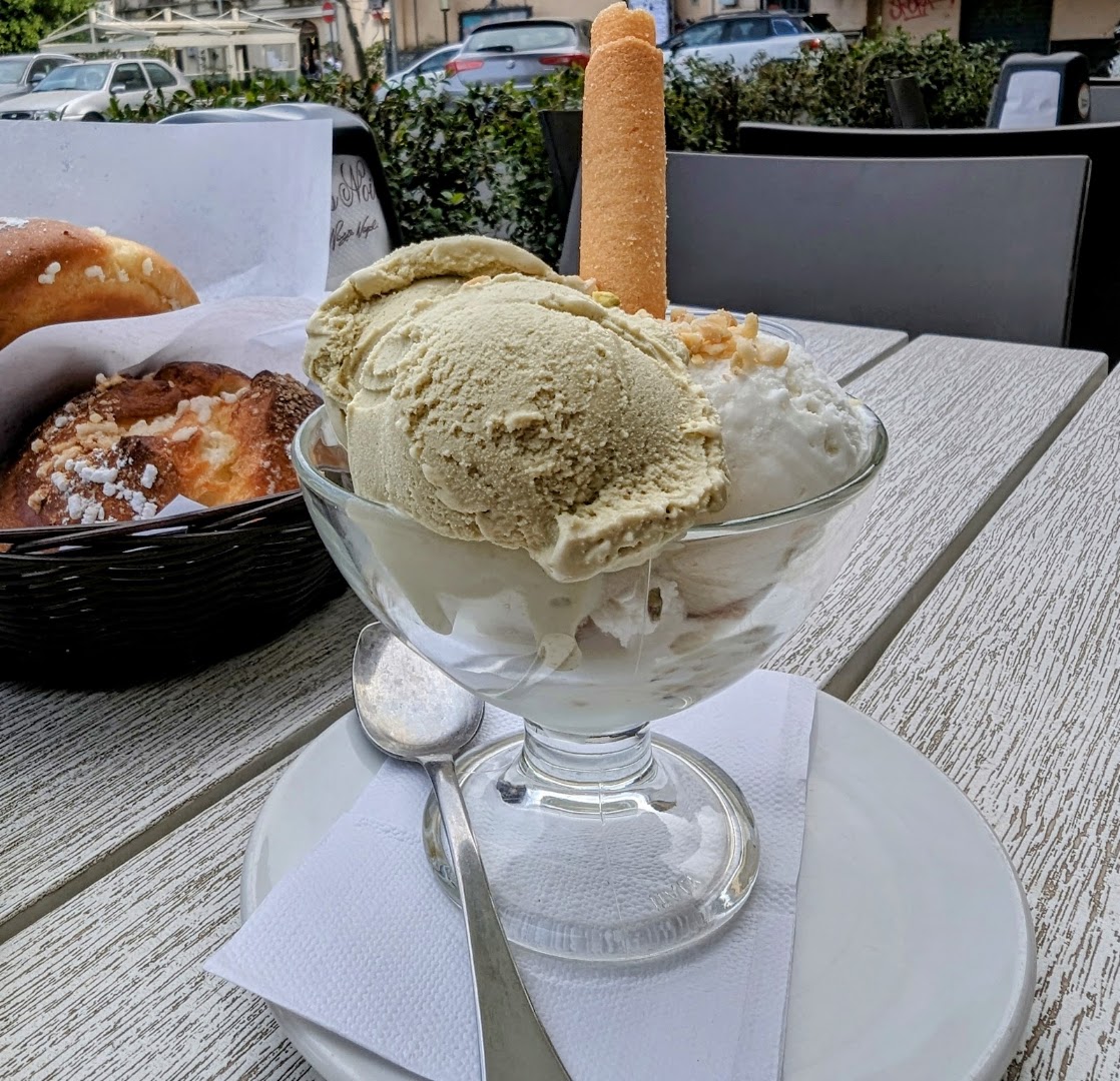 Très Noir Gelateria Pasticceria