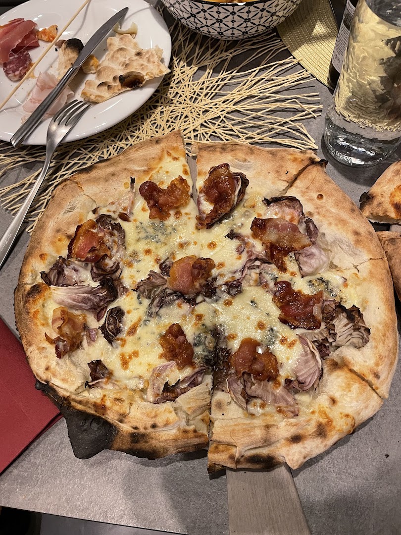 Tribüne Bistrot