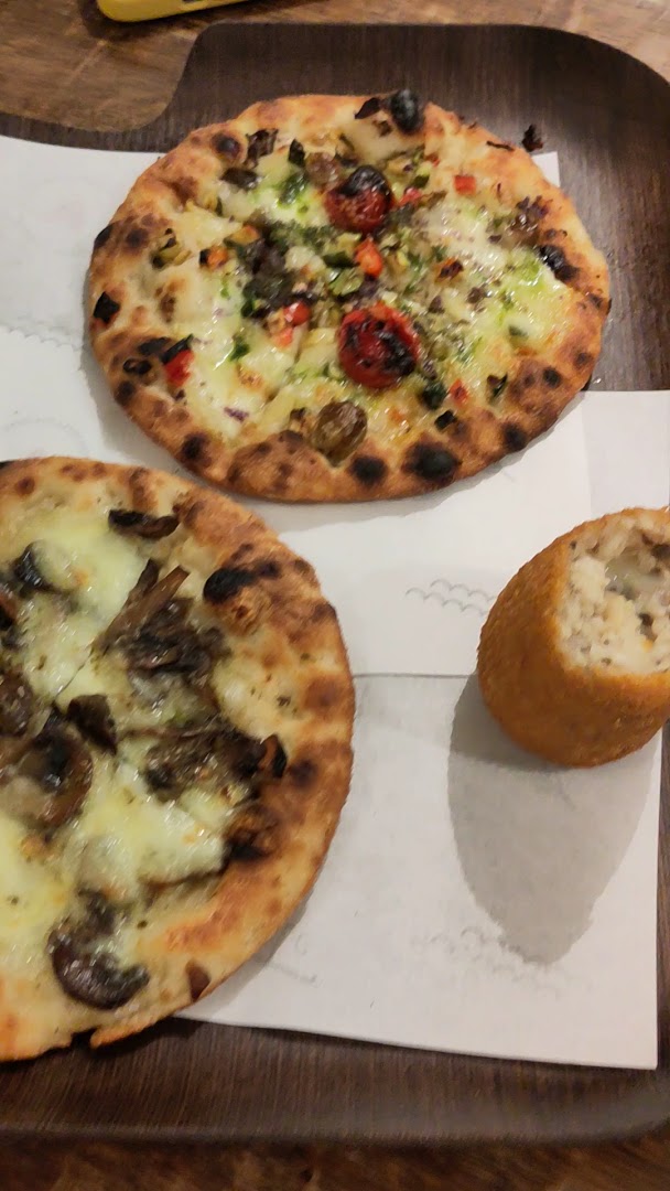 Trieste Pizza Bologna