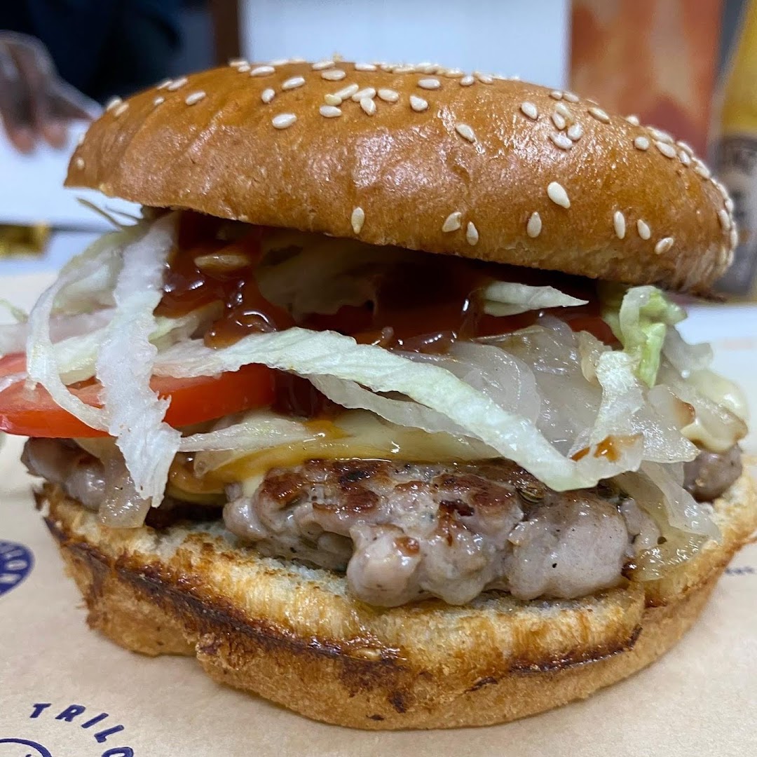 Trilona Burgers