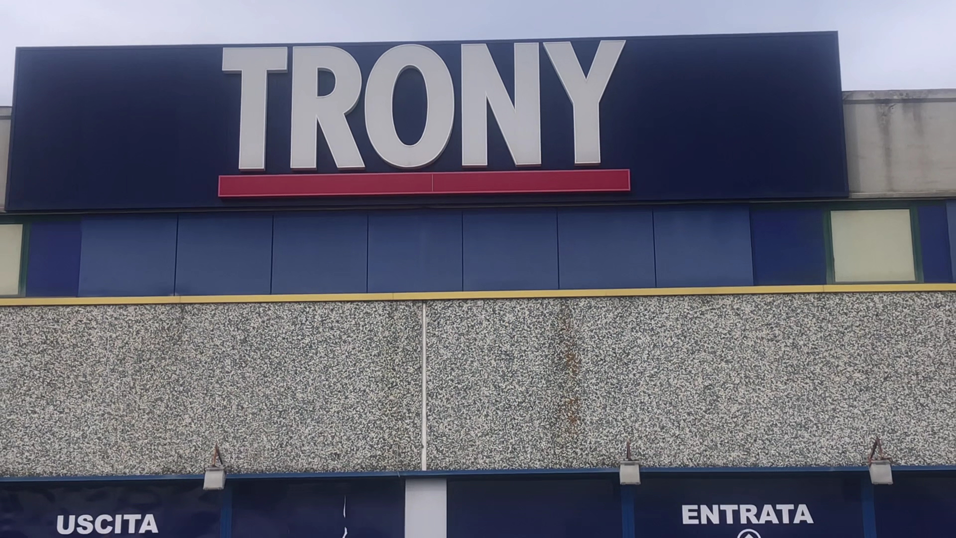 Trony Cortona