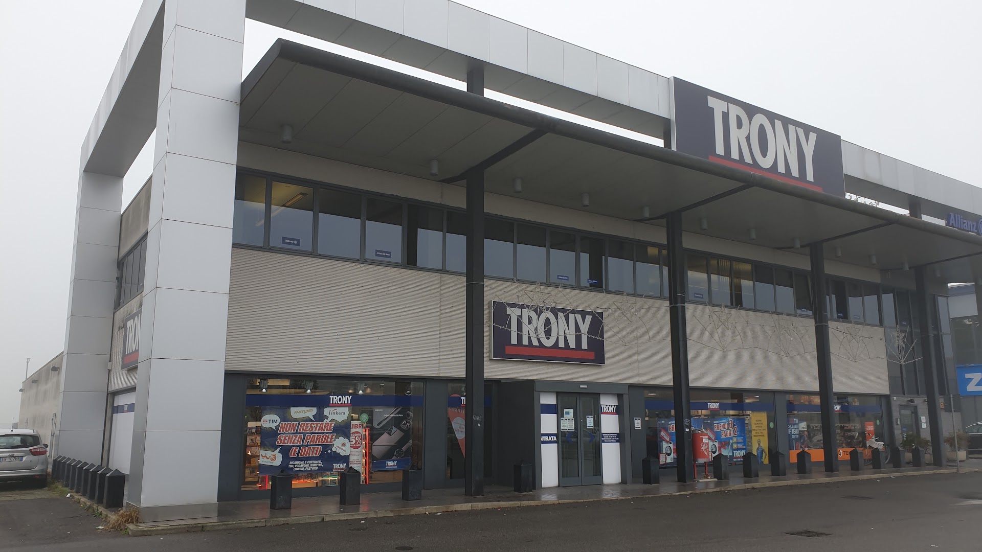 Trony Crema